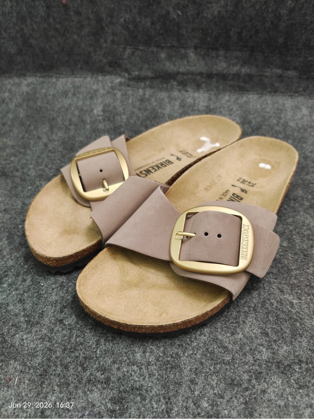 NWOB Birkenstock Madrid Big Buckle Nubuck Slide Sandals Size 6